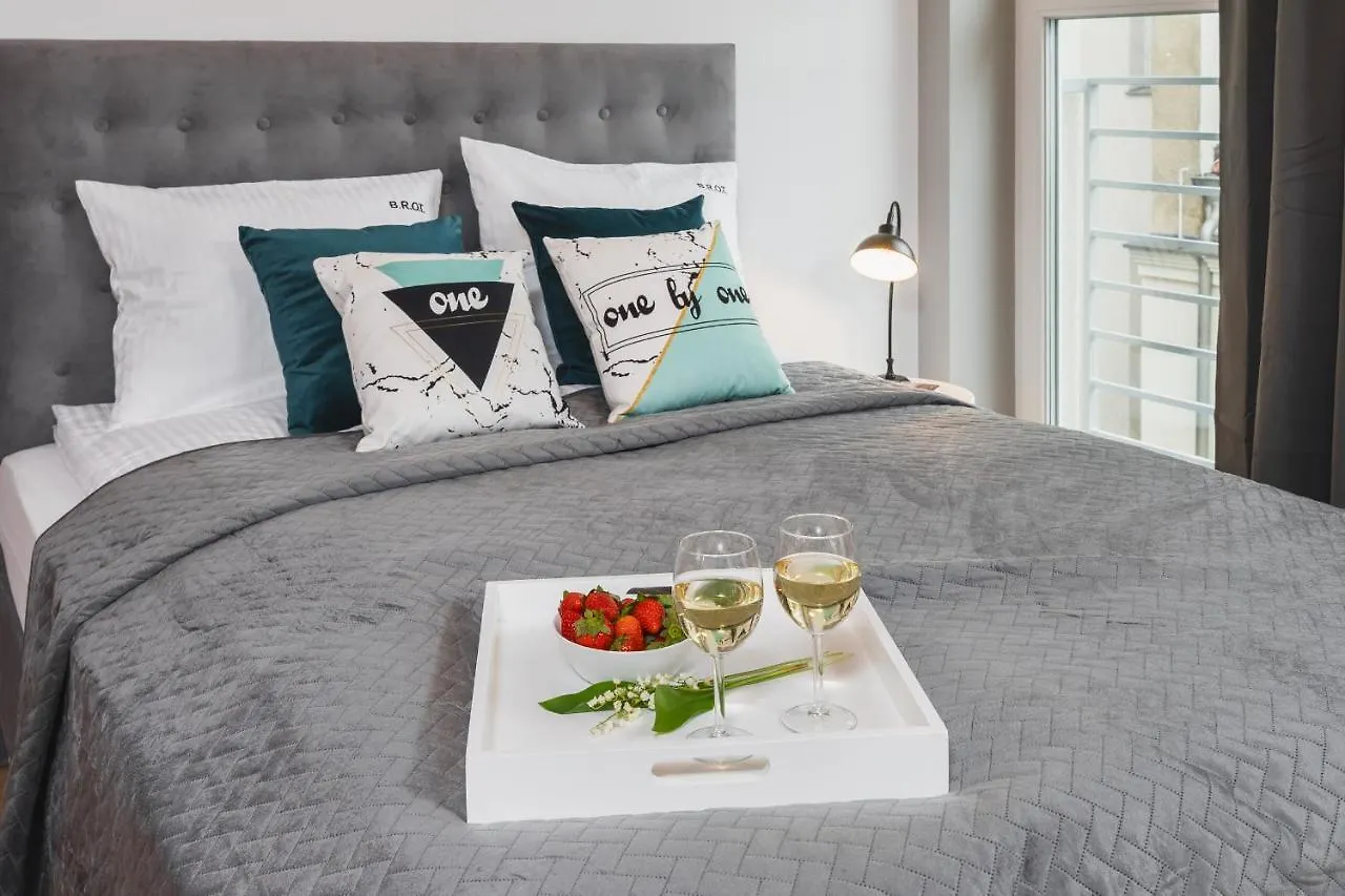 Saint Florian'S Suites - Old Town Luxury Apartments - By Upstairs Krasków Πολωνία