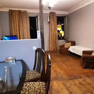 Проживание в семье Rooms Грузия