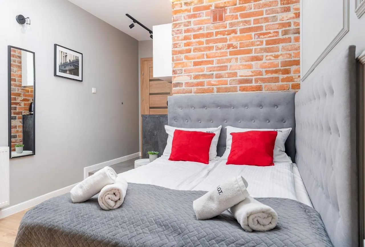 Saint Florian'S Suites - Old Town Luxury Apartments - By Upstairs Krakow Poland